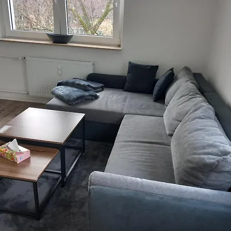 1#netflix &wlan &kingsize Bett &kaffee Maschine & Zentral & 500m Innenhafen & 2 Min U Bahn 杜伊斯堡