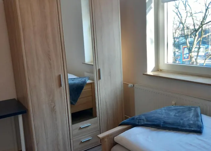 Appartement 1#netflix &wlan &kingsize Bett &kaffee Maschine & Zentral & 500m Innenhafen & 2 Min U Bahn Duisbourg