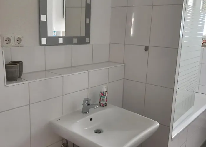 1#netflix &wlan &kingsize Bett &kaffee Maschine & Zentral & 500m Innenhafen & 2 Min U Bahn Apartmán Duisburg