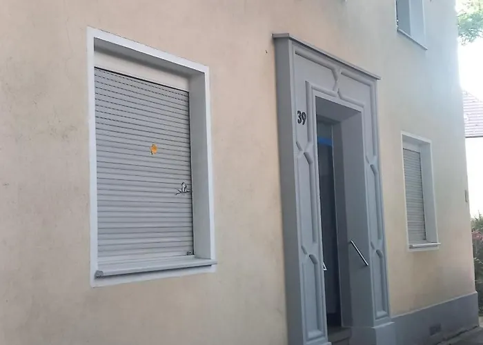 Appartement 1#netflix &wlan &kingsize Bett &kaffee Maschine & Zentral & 500m Innenhafen & 2 Min U Bahn Duisbourg